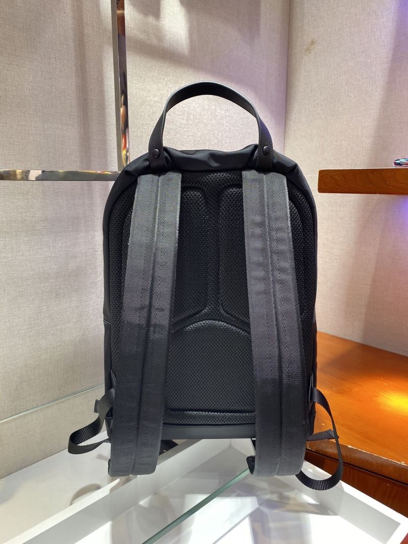 Pra*a backpacks